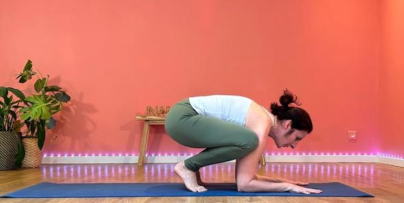 Lolasana bienfaits de la posture de yoga